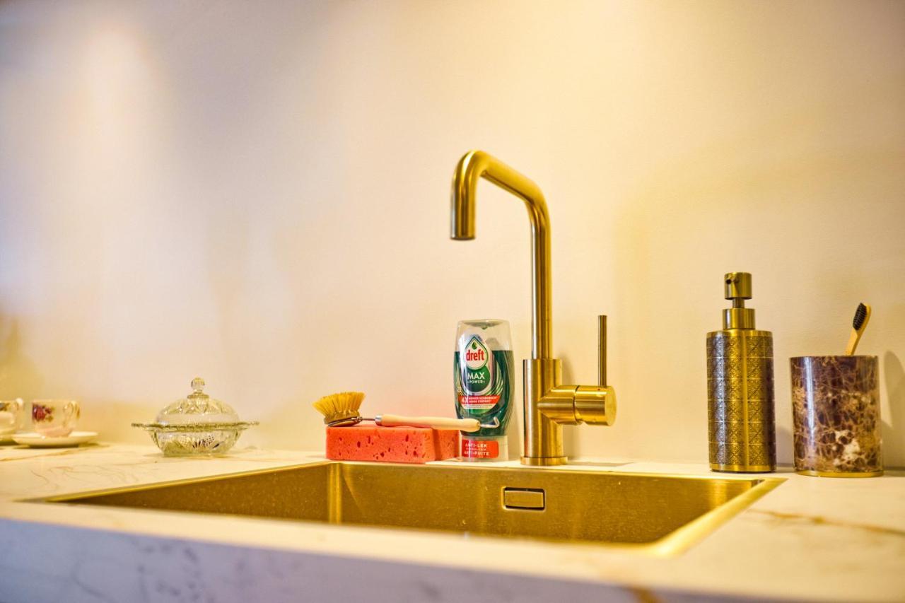 Studio Next To Skinny Bridge Near Rembrandtsquare أمستردام المظهر الخارجي الصورة